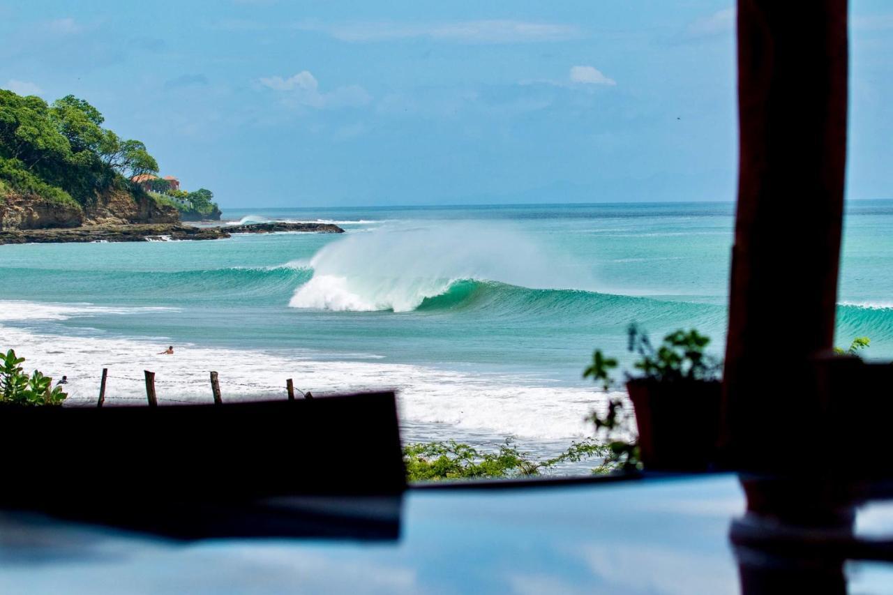Costa Oeste Tola Exterior photo